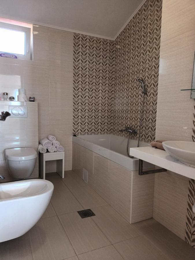 Lustica-Apartment Dora2 Herceg Novi Exteriér fotografie